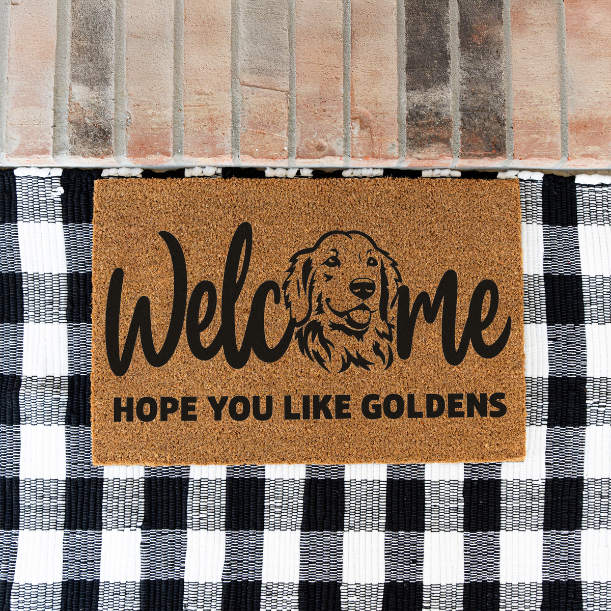Golden retriever doormat with a golden face in the word Welcome